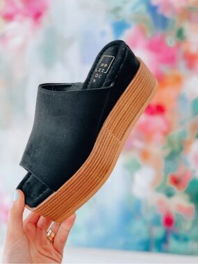 ShuShop Black Platform Slide with Brown Stacked Sole